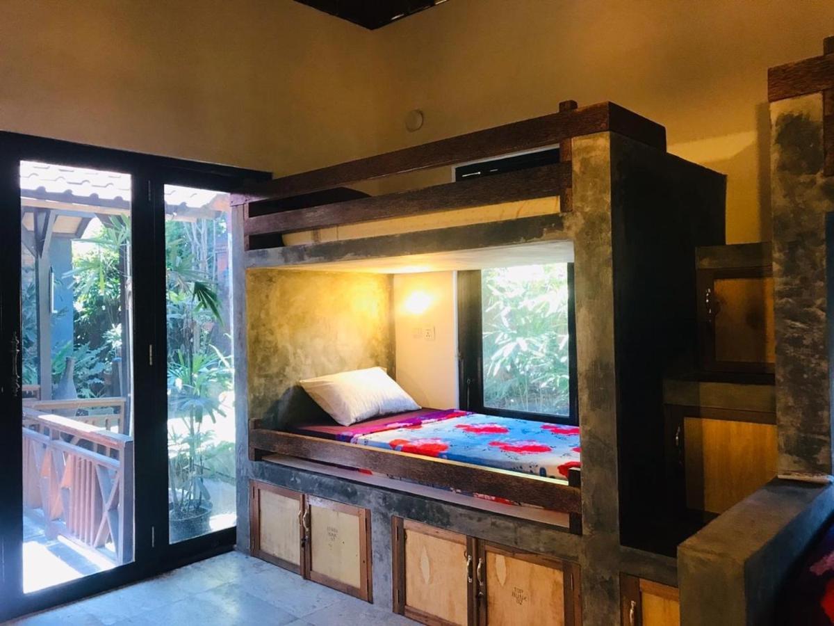 Ngeluwungan Boutique Hostel Canggu Exterior foto
